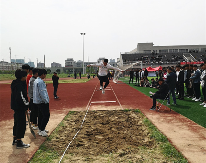 蚌埠工艺美术学校2019年春季运动会6.jpg