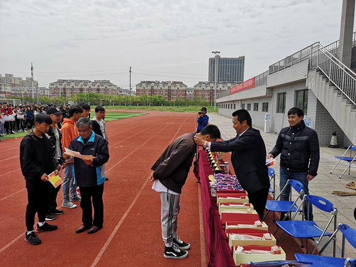 蚌埠工艺美术学校2019年春季运动会1.jpg