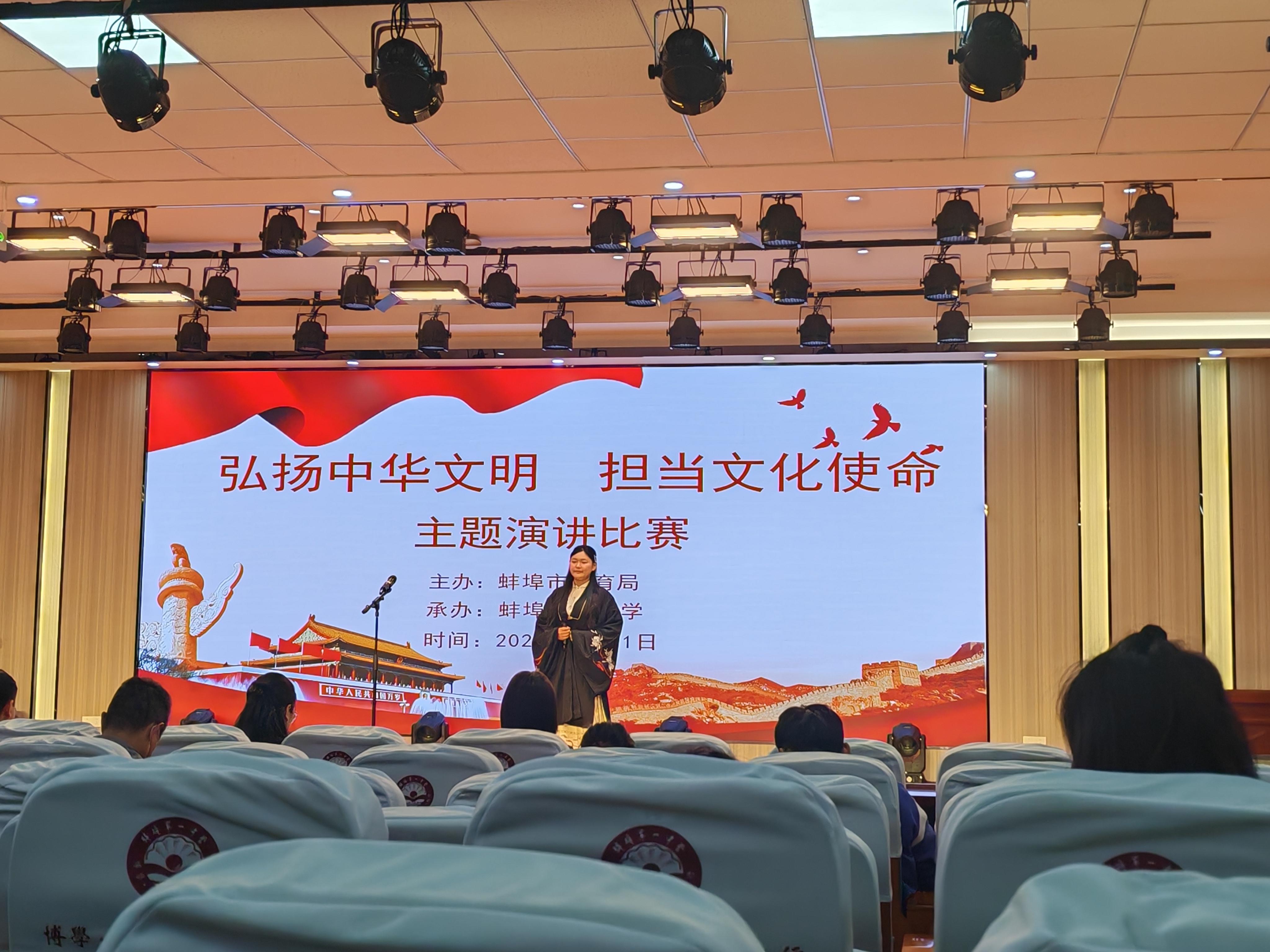 李紫晴.jpg